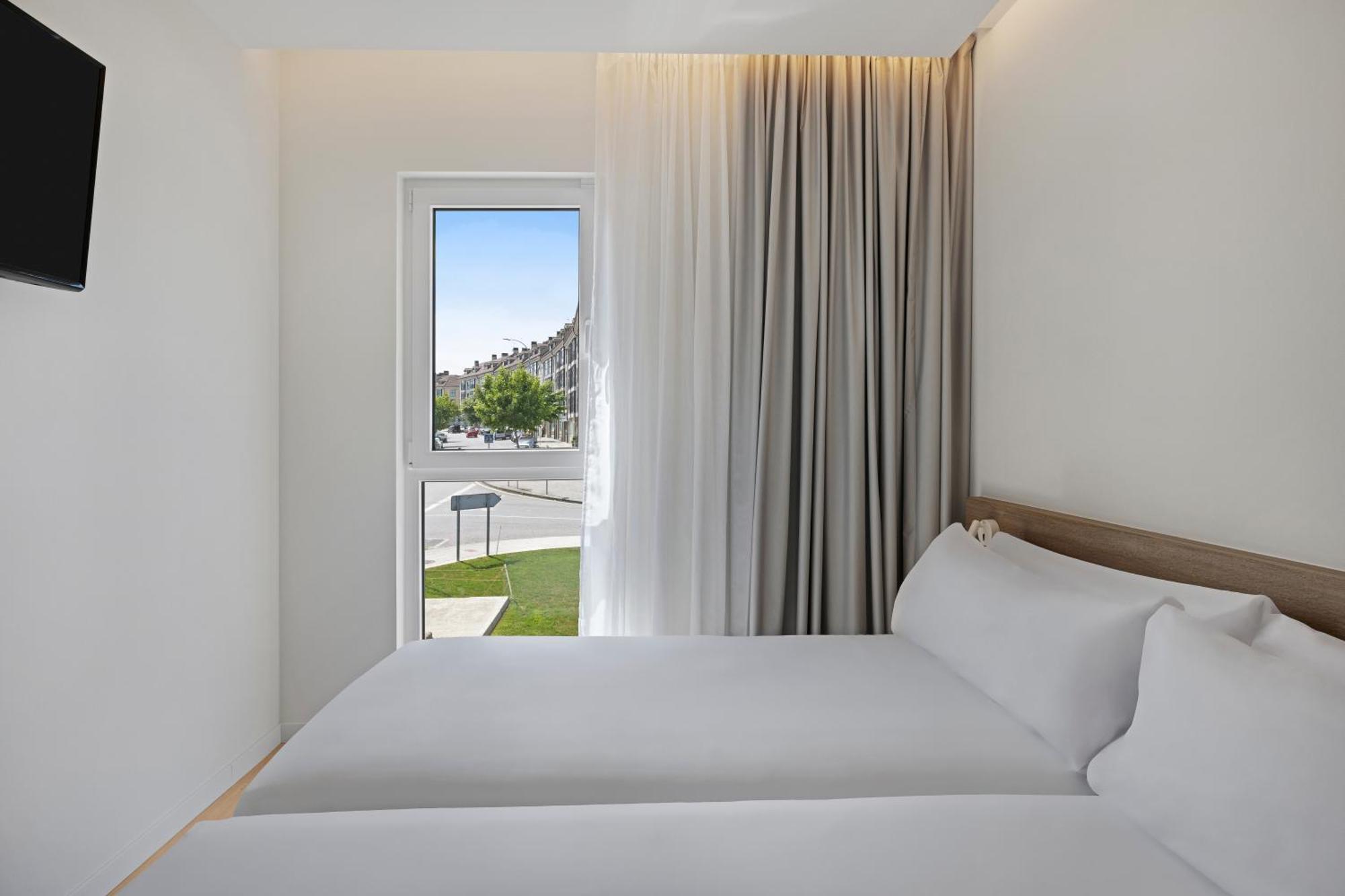 B&B Hotel Santiago Мільядоіро Екстер'єр фото